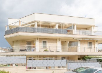 43.jpg - Three-room apartment Fonte Nuova - photo 1