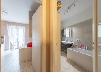 26.jpg - Three-room apartment Fonte Nuova - photo 19