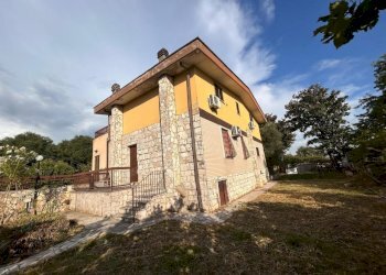 WhatsApp Image 2026-06-17 at 09.08.31 (4) - Villa Via Andrea Mantegna snc, Guidonia Montecelio - photo 1