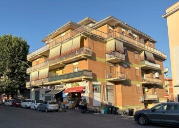 1 - Attic Via Umberto Maddalena 33, Guidonia Montecelio - photo 1
