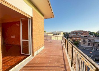 16 - Attic Via Umberto Maddalena 33, Guidonia Montecelio - photo 19