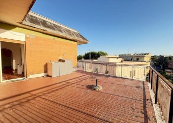 17 - Attic Via Umberto Maddalena 33, Guidonia Montecelio - photo 20