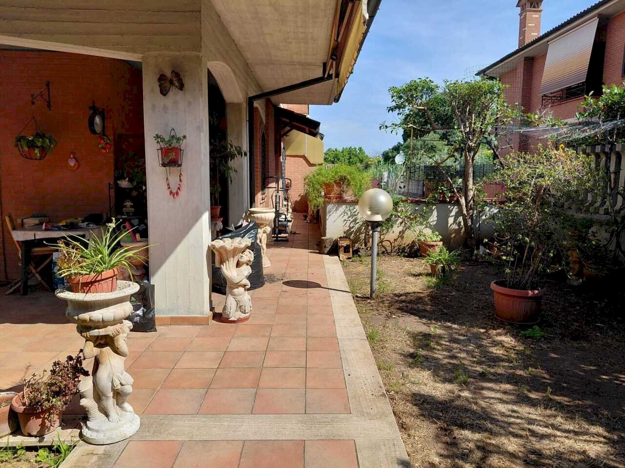 2 - Villa a Schiera Strada di Paterno 37H, Tivoli - foto 2