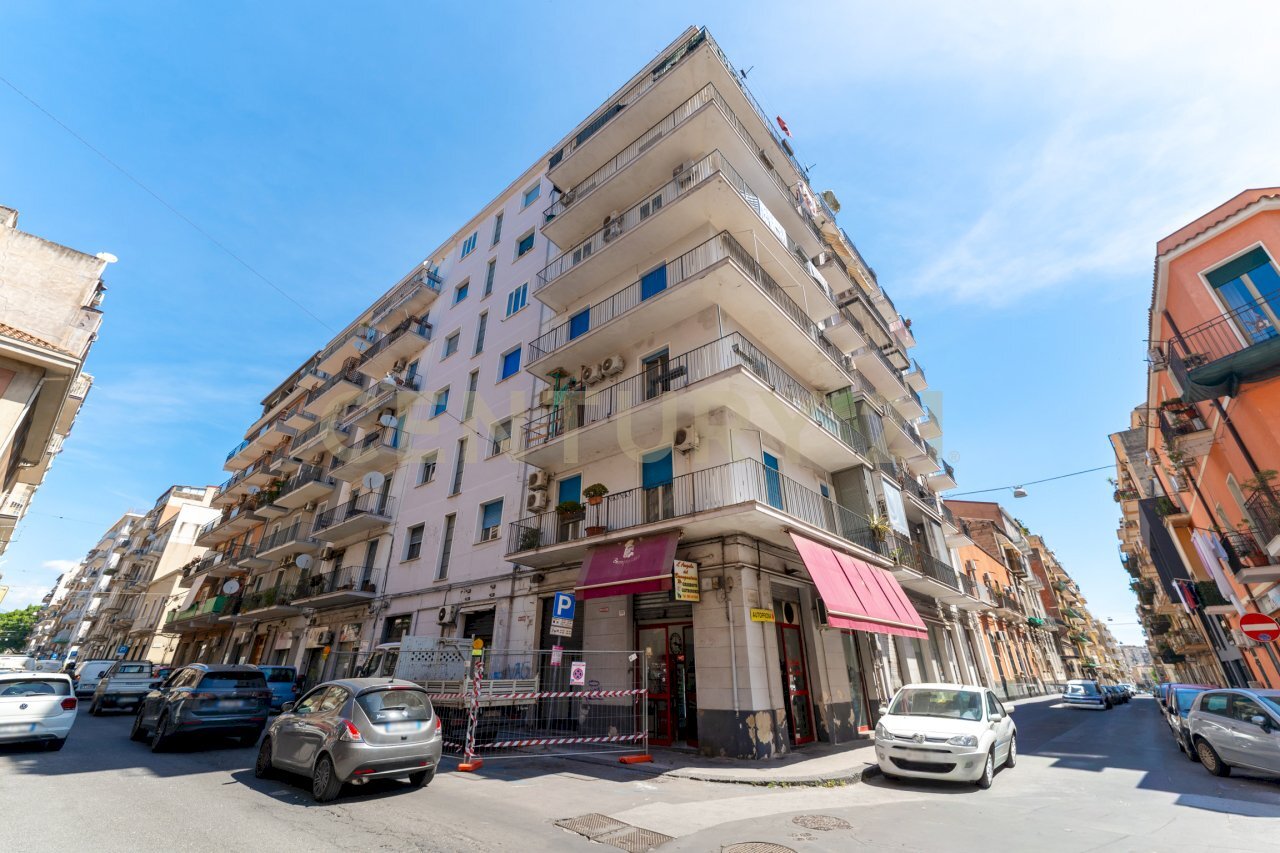 Affitto Orlando 130 (1) - Four-room apartment Via Vittorio Emanuele Orlando 130, Catania - photo 1