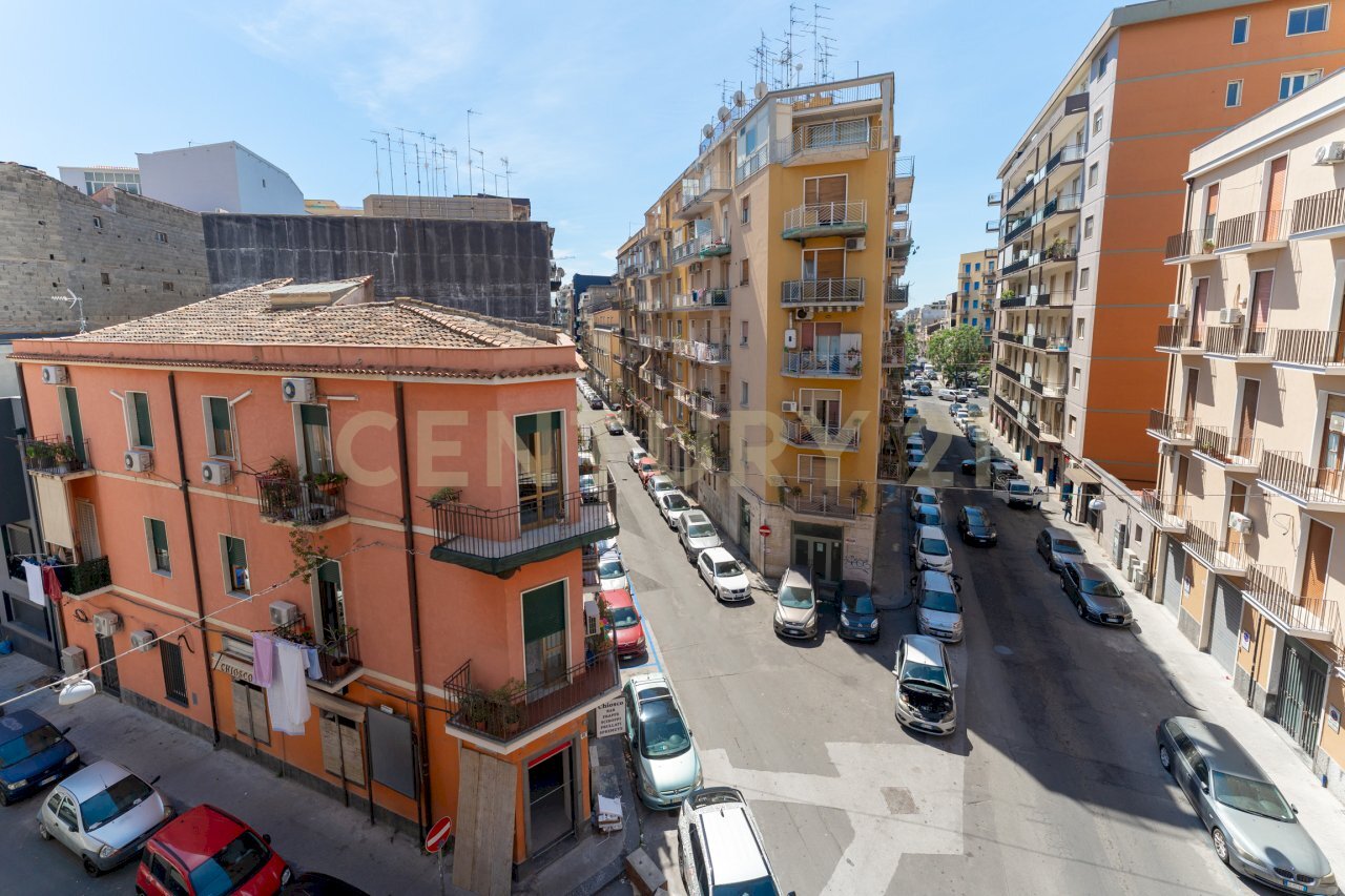 Affitto Orlando 130 (3) - Four-room apartment Via Vittorio Emanuele Orlando 130, Catania - photo 3