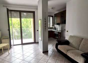 Zona giorno - Two-room apartment Via Cinque Giornate 2, Cernobbio - photo 3