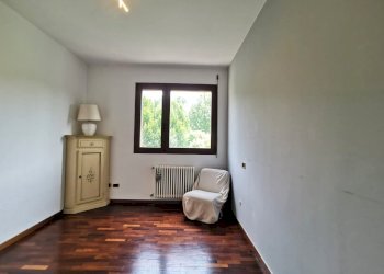 Camera - Two-room apartment Via Cinque Giornate 2, Cernobbio - photo 14