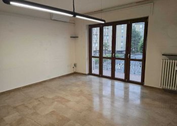 Interni appartamento - Three-room apartment Via Giacomo Leopardi 16, Erba - photo 1