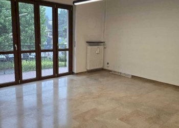 Interni appartamento - Three-room apartment Via Giacomo Leopardi 16, Erba - photo 7