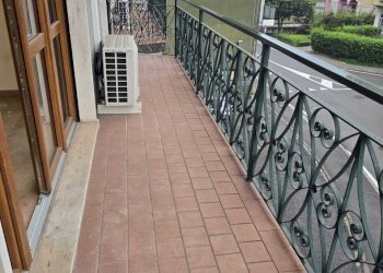 Balcone - Three-room apartment Via Giacomo Leopardi 16, Erba - photo 10