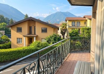 Balcone - Three-room apartment Via Giacomo Leopardi 16, Erba - photo 14