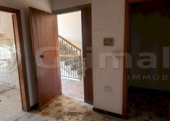 Gemini_Generated_Image_9a85rm9a85rm9a85.jpg - Independent house Via Sferracavallo snc, San Martino Valle Caudina - photo 22