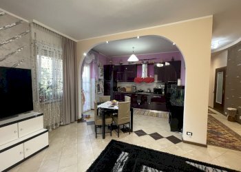 IMG_8963 (3).jpg - Appartamento Via Isonzo 6, Novara - foto 2