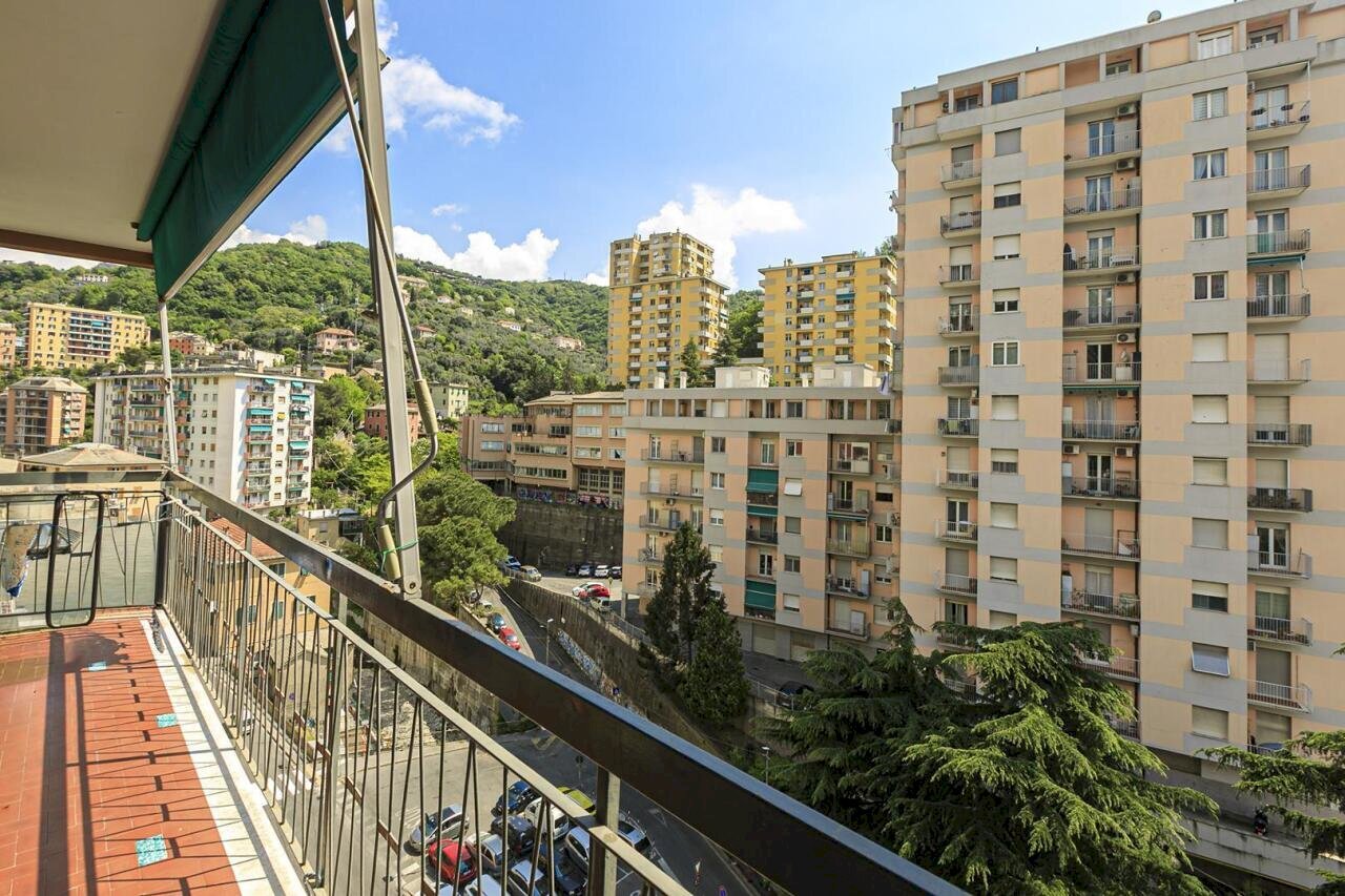 BALCONE E VISTA (2) - Appartamento Via Piero Pinetti 66 B, Genova (zona Marassi) - foto 1