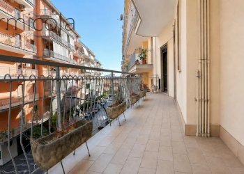 Apartment Portici - photo 1