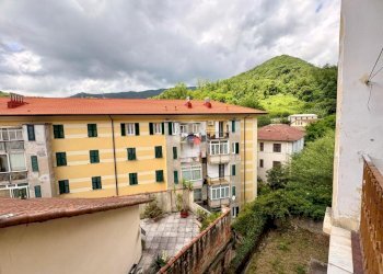 Bilocale Via ennio del monte, Campomorone - foto 2
