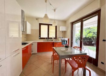 Apartment Via Gianni Comino, Cuneo (neighborhood San Paolo) - photo 4