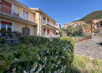 Four-room apartment Via della Libertà, Deiva Marina - photo 1