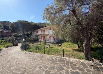 Four-room apartment Via della Libertà, Deiva Marina - photo 3