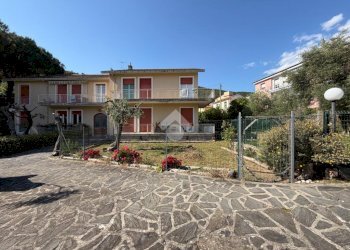 Four-room apartment Via della Libertà, Deiva Marina - photo 6