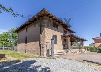 Independent house via delle scuole, 21 
 Formigliana, Formigliana - photo 6