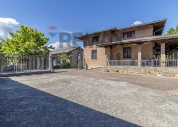 Independent house via delle scuole, 21 
 Formigliana, Formigliana - photo 8