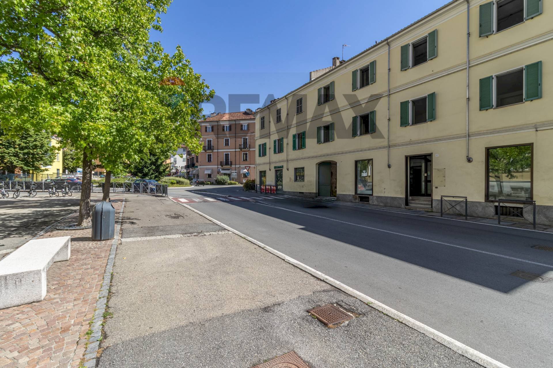 Stable - Palace Via Rosselli, 1 
 Biella, Biella - photo 1