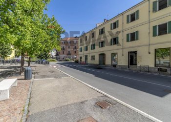Stable - Palace Via Rosselli, 1 
 Biella, Biella - photo 1