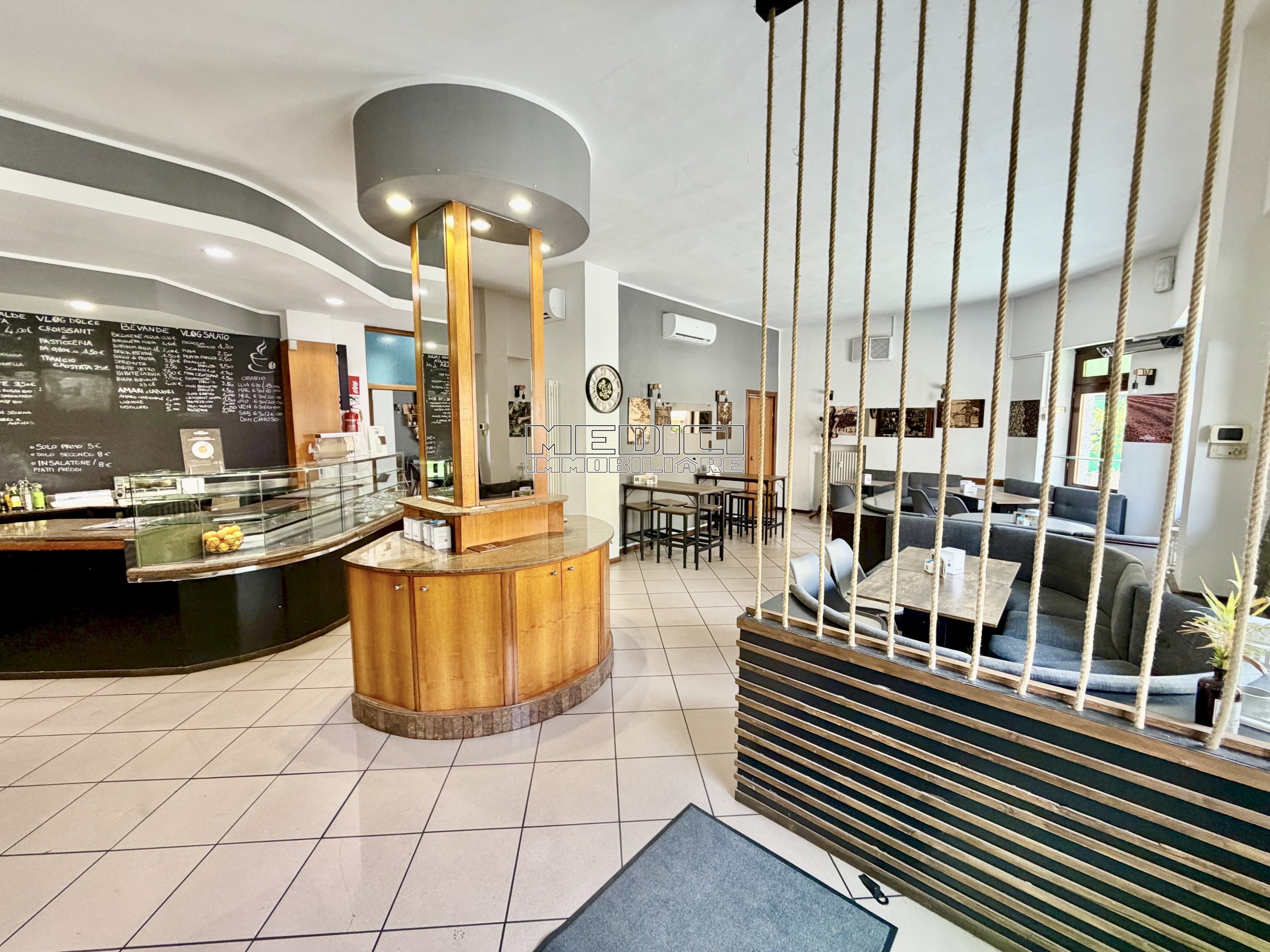 Sala - Cafeteria - Cold Bar piazza astesano, 27, Asti - photo 3
