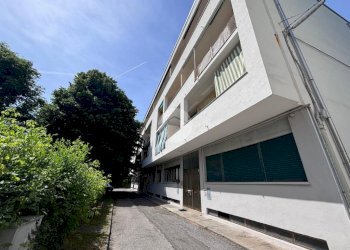Three-room apartment Via Don Minzoni, Ivrea - photo 1