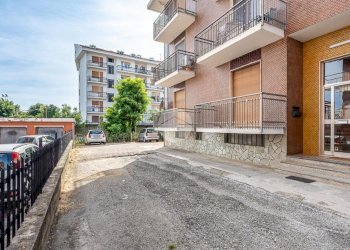 Four-room apartment Via Giuseppe di Vittorio, Robassomero - photo 1
