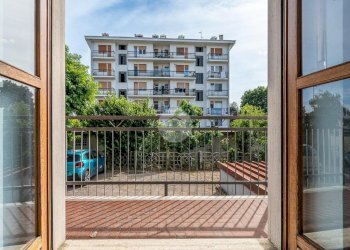 Four-room apartment Via Giuseppe di Vittorio, Robassomero - photo 2