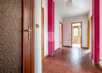 Four-room apartment Via Giuseppe di Vittorio, Robassomero - photo 17