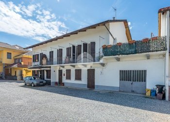 Semi-detached house Via roma, Fiano - photo 1
