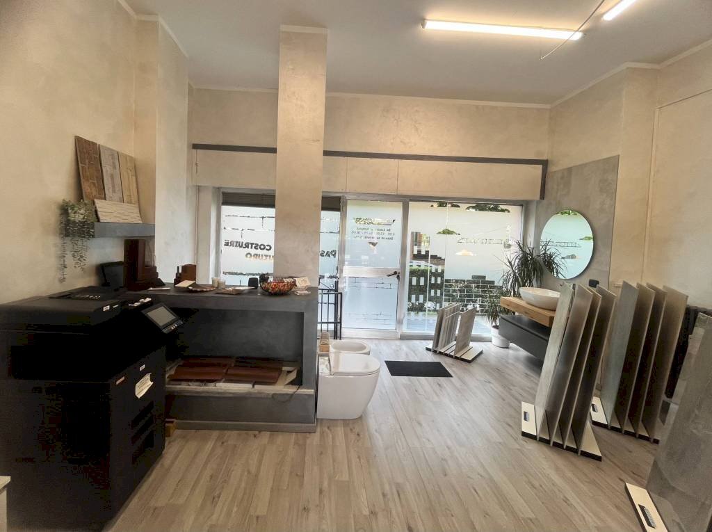 Negozio Pinerolo - foto 1