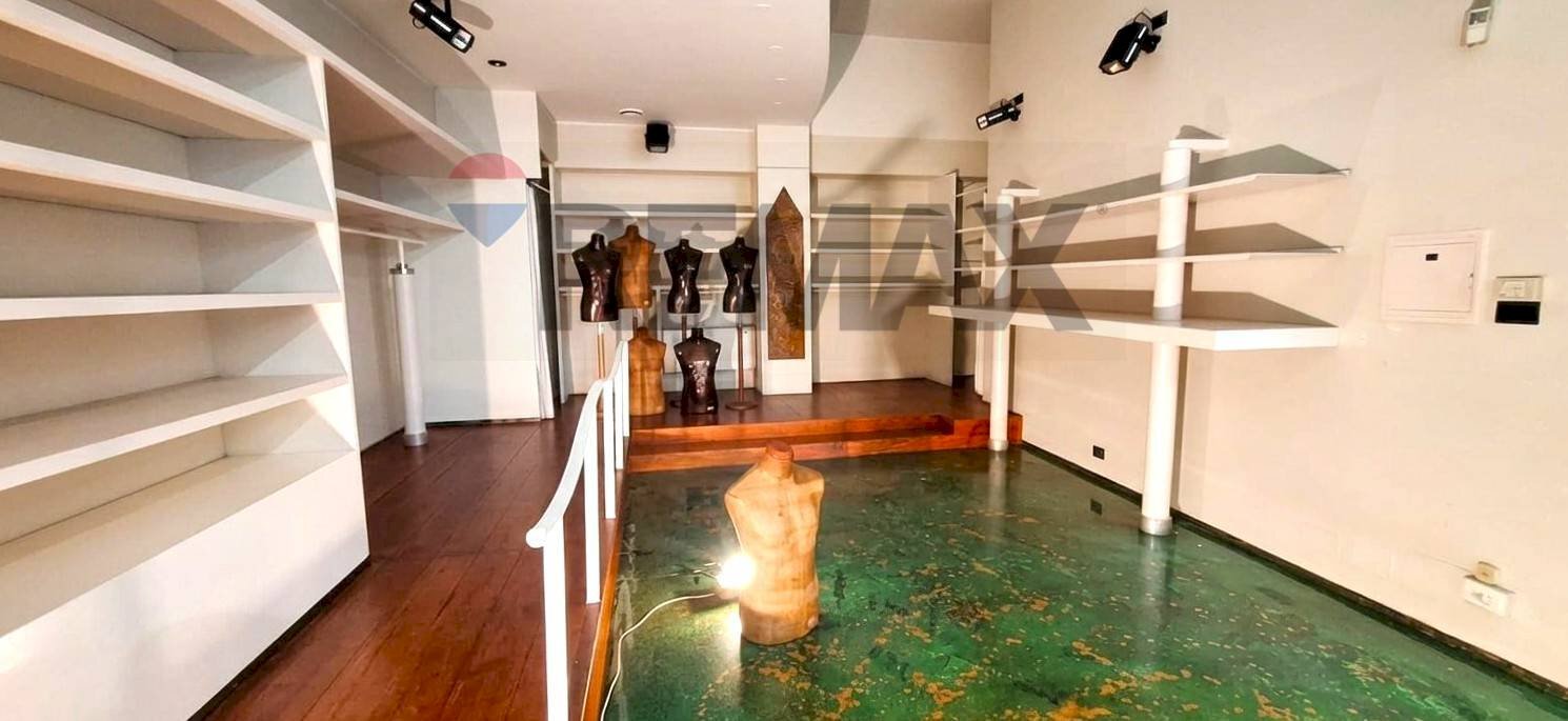 Commercial Premises via g. mazzini, 30
Crema, Crema - photo 2