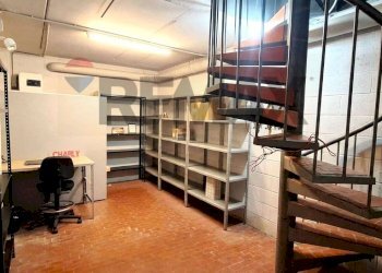 Commercial Premises via g. mazzini, 30
Crema, Crema - photo 4