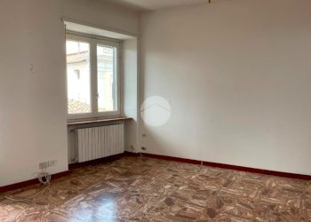 Three-room apartment Via Roma, Piossasco - photo 8