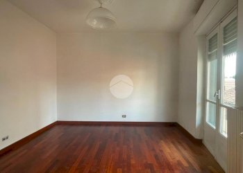 Three-room apartment Via Roma, Piossasco - photo 16