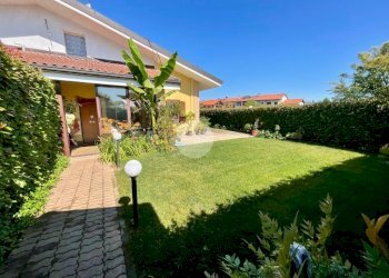 Villa a Schiera Strada Canova Pogliani, Leini - foto 1