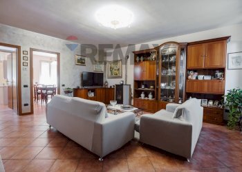 Villa Via Sole delle Alpi, 67 
 Torbiato, Adro - photo 2