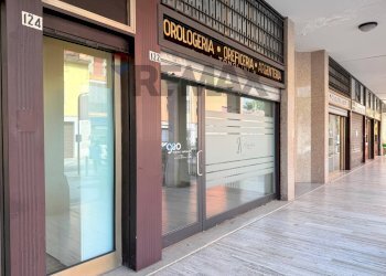 Shop Via Ambaraga, 122
Mompiano, Brescia (neighborhood Mompiano) - photo 1