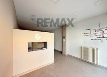 Shop Via Ambaraga, 122
Mompiano, Brescia (neighborhood Mompiano) - photo 17