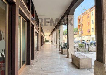 Shop Via Ambaraga, 122
Mompiano, Brescia (neighborhood Mompiano) - photo 19