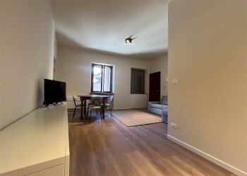 Three-room apartment - Via Muro Padri, 39, Verona (neighborhood Veronetta) - photo 1
