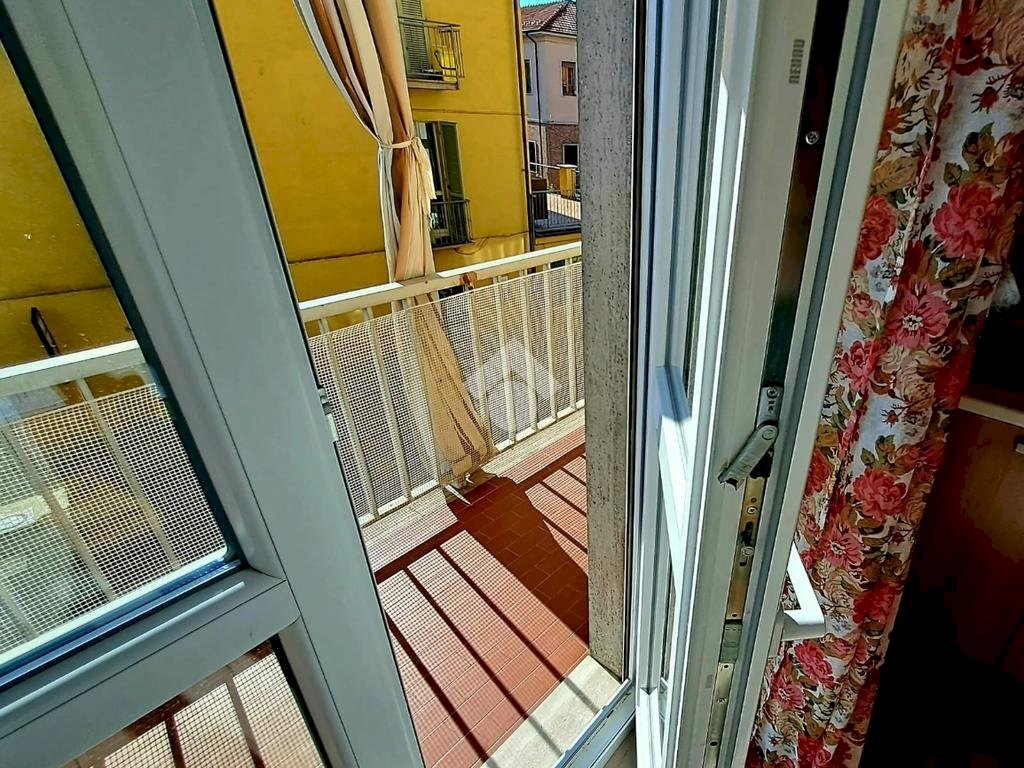 Two-room apartment Via vittorio emanuele, Ciriè - photo 1