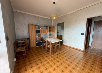 Two-room apartment Via Cuneo, Barge - photo 4