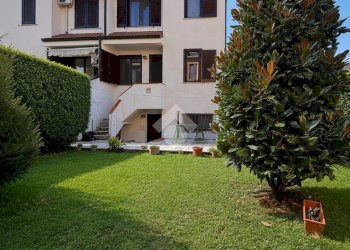 Villa a Schiera Via Don Silvio Coira, Basiglio - foto 13