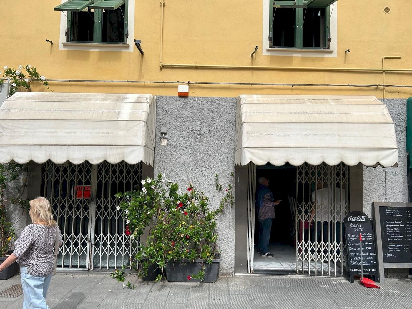 Locale Commerciale VIA DONIZETTI 3, Genova (zona Sestri Ponente) - foto 3