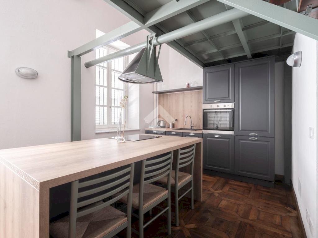 Two-room apartment Via Giuseppe Luigi Lagrange, Torino (neighborhood Centro) - photo 2
